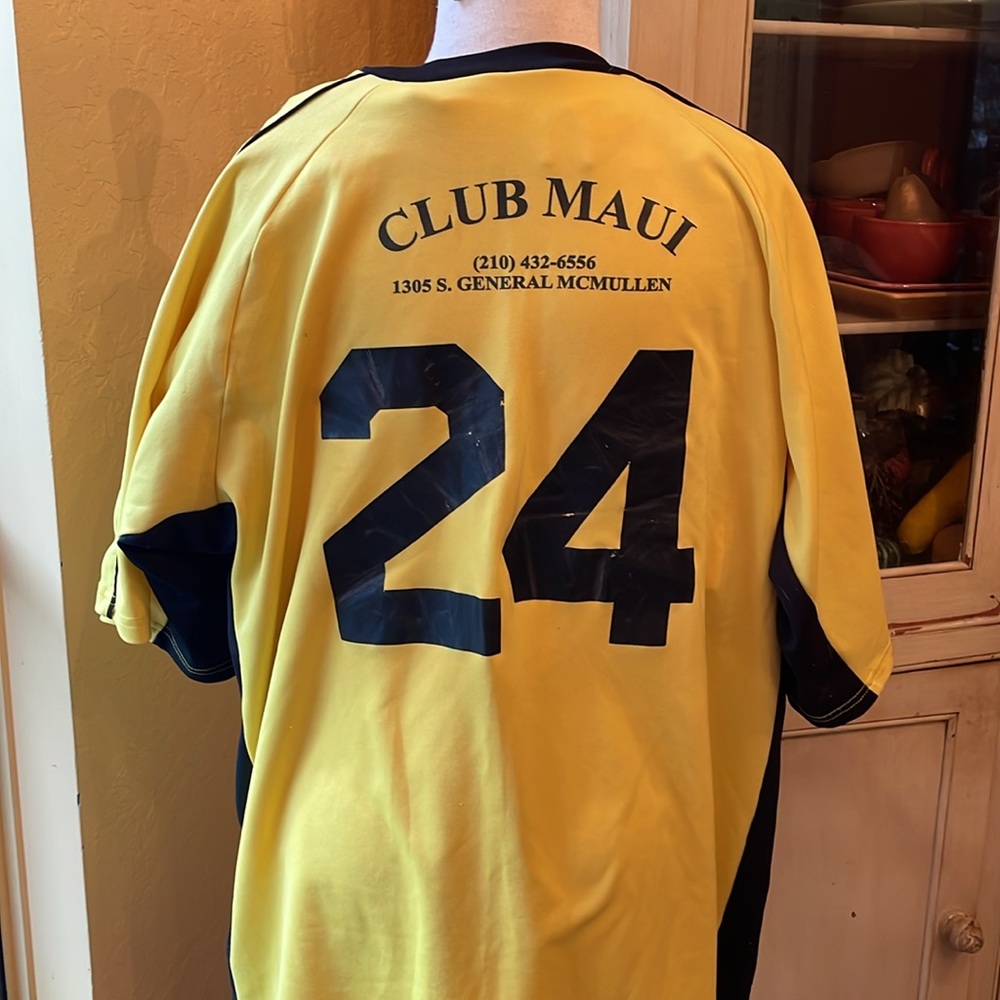 Yellow top - Picture 1 of 5